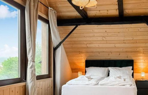 Gorgeous Home In Trsce With Sauna - Photo 7