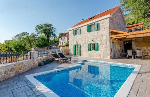 Holiday Home Rustic - Two Bedroom Holiday Home with Private Pool - Photo 42