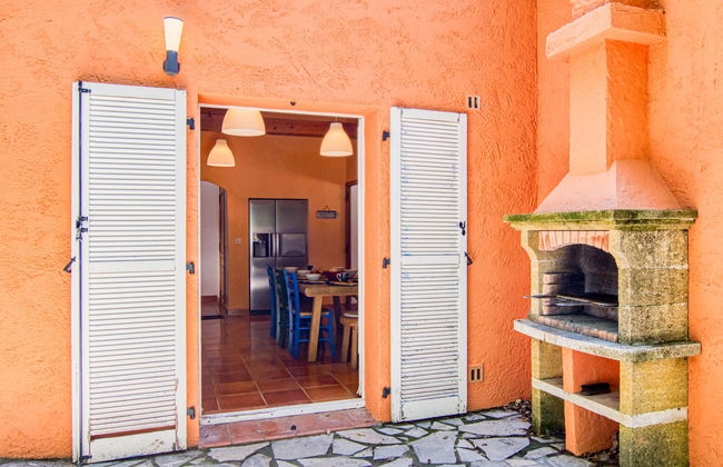 4 bedroom House in Bagnols-en-Forêt with private pool and garden - Photo 18