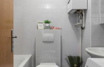 Sunny 1BDR with Balcony & Parking - Photo 10