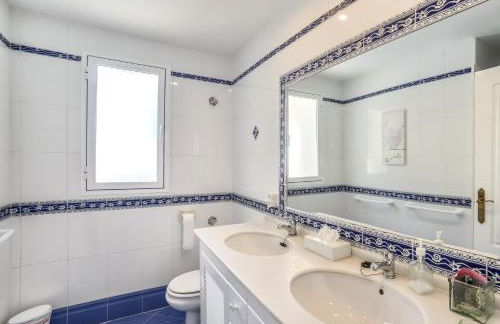 Villa AltaVista with Sea View in Altea Hills - Photo 25