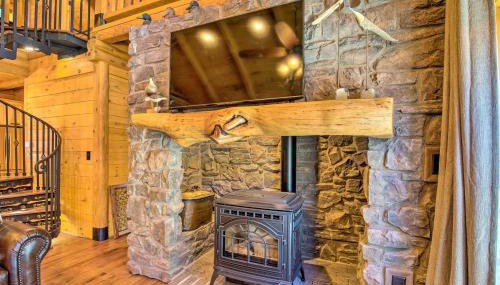 Luxury Mountain Cabin with Furnished Deck and Views! - Foto 5