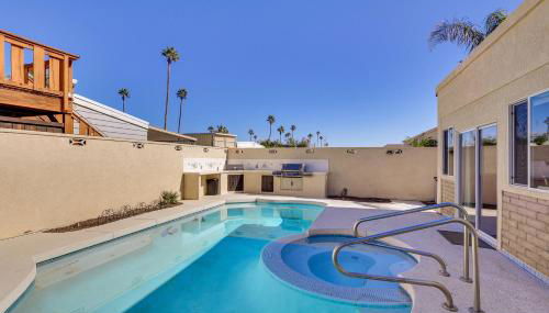 Close to Golf! Snowbird Retreat with Pool in Yuma - Foto 1