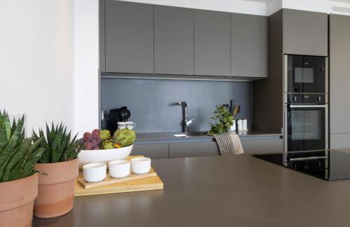 Seafront Apartment in Calella with Beach Access - Photo 18