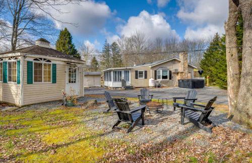 Game Room, Hot Tub and Fire Pit Pocono Lake Escape! - Foto 28