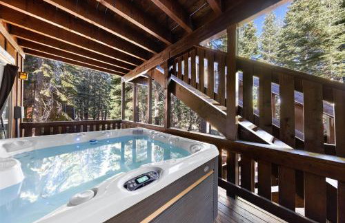 Skislope Manor - Spacious Tahoe Donner 4 BR with Gorgeous Home Theater and Hot Tub - Foto 27