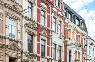 Einfach aber sehr komfortabel - Wohnung für 12 Personen - 2xWC - Gruppen, Messe, Monteure, Studenten - Voll ausgestattet - 6 Betten 140x200cm hochwertig, 3 Smart-TV 55 Zoll Netflix, 1000 Mbit WLAN, voll ausgestattete Küche - Foto 15