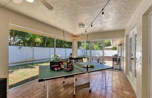 Hottub! Mini Golf! Water Access! Pets! 5min beach! - Foto 41