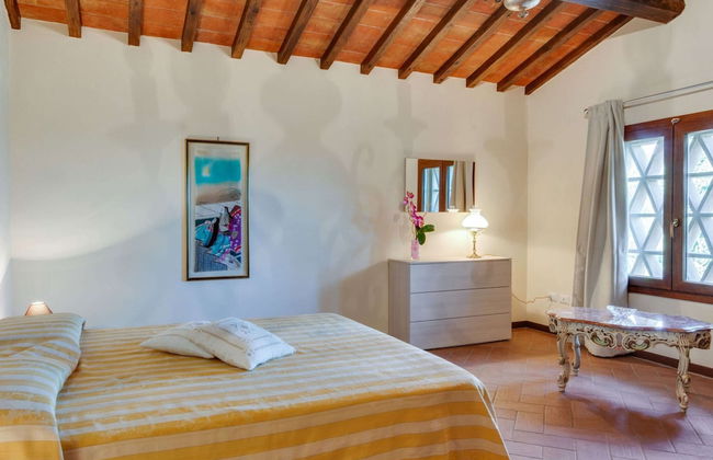 Farmhouse in Tuscany With Pool & Vineyard View - Foto 4