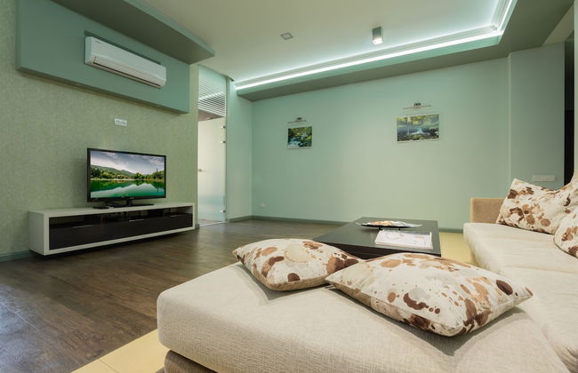 Stay Inn on Northern ave 2 - Photo 79