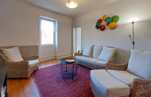 Beautiful Home In Nanteuil-En-Vallée With Wifi - Foto 4