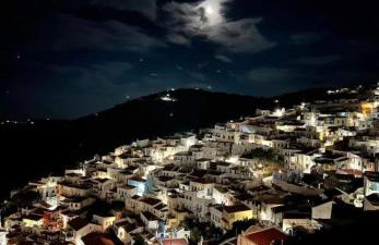 Ioulis Century Home - Photo 69