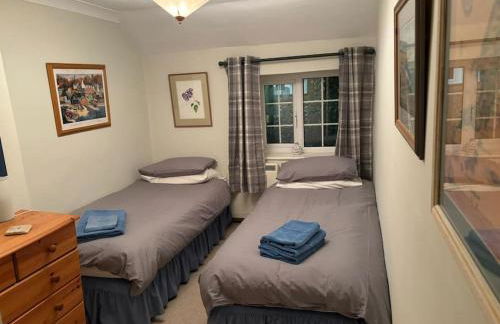 Spacious 4 bed family home near coast - Foto 34