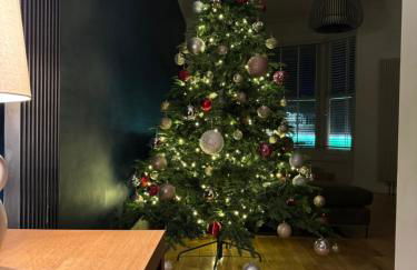 The Clock Tower Apartment - Spacious, Modern, 2 Bedroom Apartment , Southsea with Free parking - sleeps 4 - Photo 35