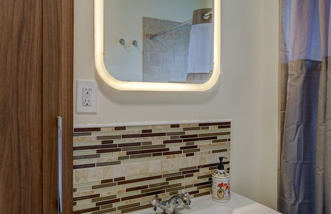 Spacious 2bd 1ba Free Parking 3D Tour - Foto 14