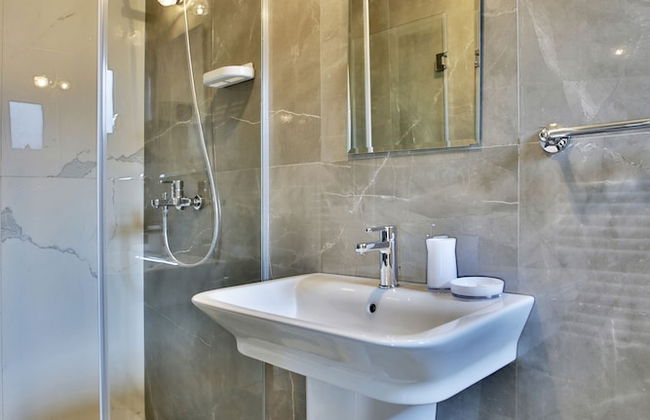 Marinero Apartments - Photo 24