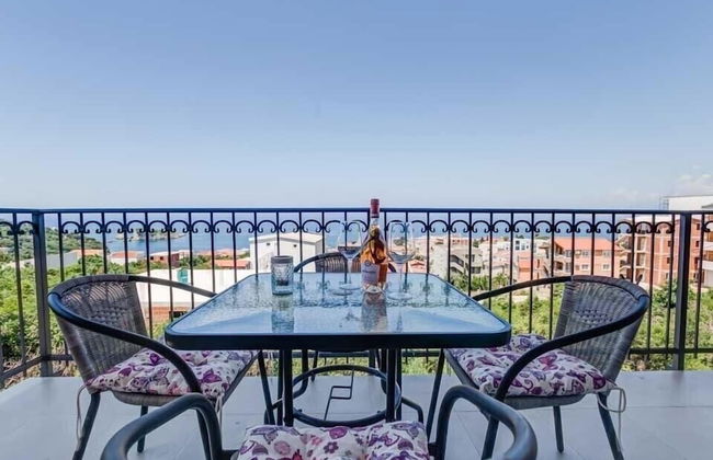 MarBok Apartments with SeaView - Photo 17