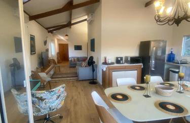 Hidromassagem, Varanda e Vista Pedra do baú - Foto 24