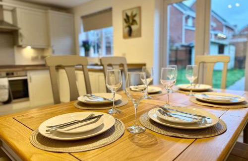 4 Bed - Parking - Fast WiFi - Desk - M6 M61 links - Pets - Foto 17