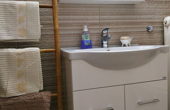 Charming 2-bed Vacation House in Lagonisi Attikis - Photo 20