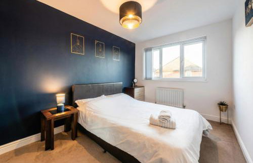 Family-Friendly 4-Bedroom House in Moston with Parking and Garden - Foto 7