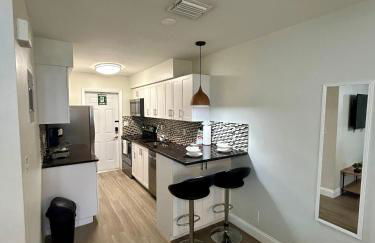 2 min walk to beach with free parking at Lauderdale 21-3 - Foto 3