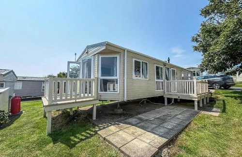 Stunning 8 Berth Caravan With Decking And Unlimited Wi-Fi, Ref 71012P - Foto 1