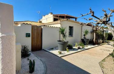 MAISON LEUCATINE - Classée 4 étoiles ! BBQ & Terrasse Privée - Climarisation & Parking privé - Séjour PROCHE PLAGE et IDEAL Famille - OFFRE SPECIALE - - Photo 2