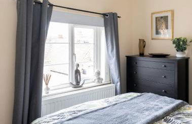 Quaint 3 bed Cottage in central Dorking with parking - Foto 28