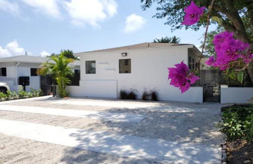 Casa Cuba in Little Havana, Brickell, Calle 8 and 10 minutes to the Beach FREE PARKING - Foto 10