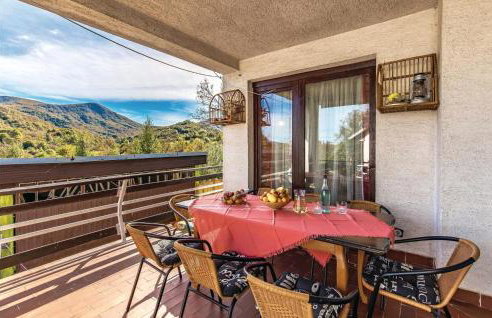 4 Bedroom Stunning Home In Plaski - Foto 18