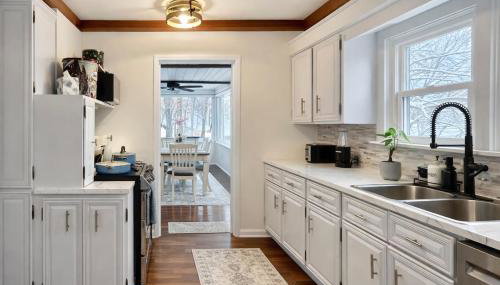 Cherry Blossom Lake House - Foto 5, stove, dishwasher, toaster