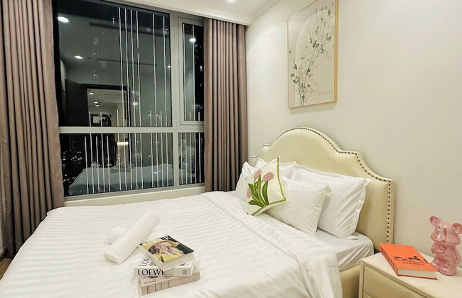 Cozy- Vinhomes Central Park Apartments - Photo 37