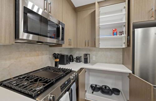 Luxury Brand New 3BED Gem 20 Minutes to NYC - Photo 12