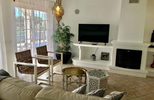 Villa Med - private pool, garden, sun all day, stunning views - Foto 16