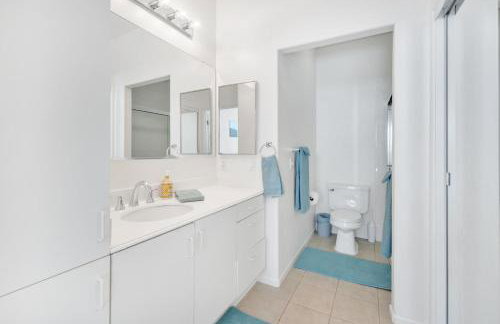 Heart of Carmel Valley 2BR, Families and Corp Stays - Photo 18