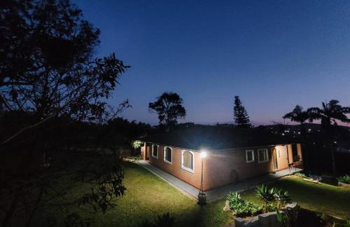 Chácara dos Pinheiros, 5 quartos em Atibaia divisa com Bragança Paulista - Foto 3