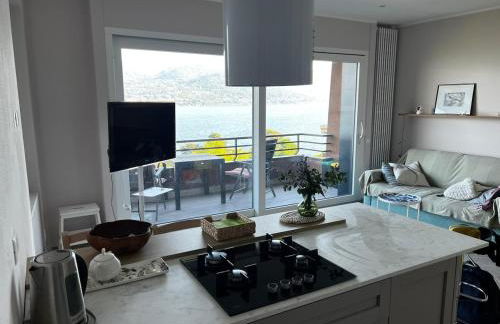 New Cozy Stay with Lakeview - Photo 6