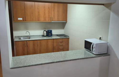 Apartamentos Turísticos Vila Praia - Foto 14