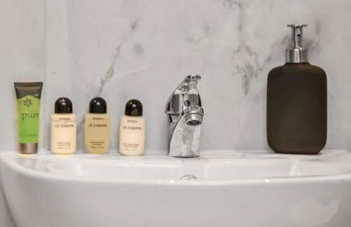 Cozy Sunlit Studio with Kitchenette - Foto 8