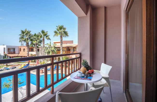 Omega Platanias - Foto 29