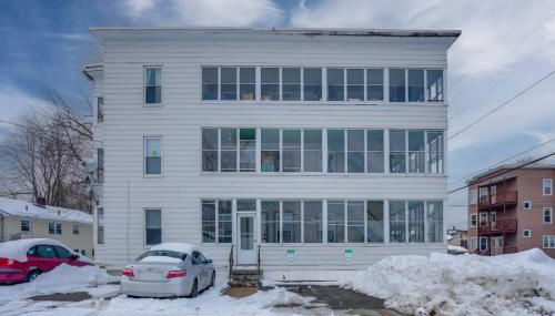 9 Mi to Wachusett Mtn! Family Base with Porch - Foto 4