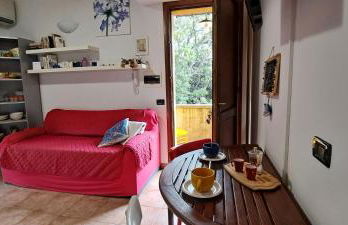 Trilocale con piscina - Foto 36