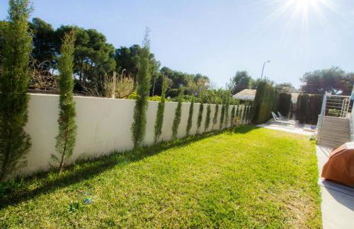 Soleado chalet con Piscina, WIFI y A/C - Photo 6