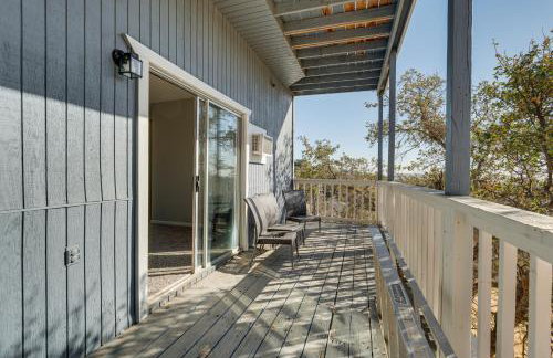 Water Views and Decks Spacious La Grange Retreat - Foto 22