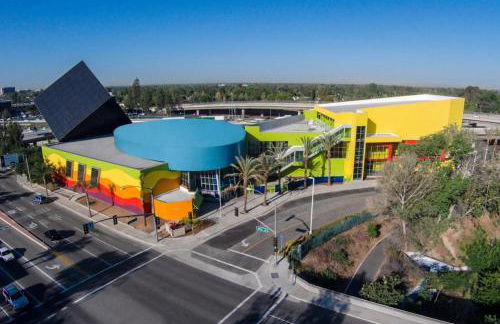 Casa Clementine - 10 min to SNA&Beach Plus Free Parking - Foto 29