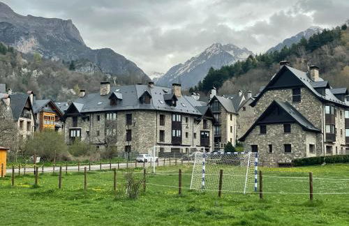 Apartamento Coqueto en El Pueyo, céntrico con WIFI - Foto 37