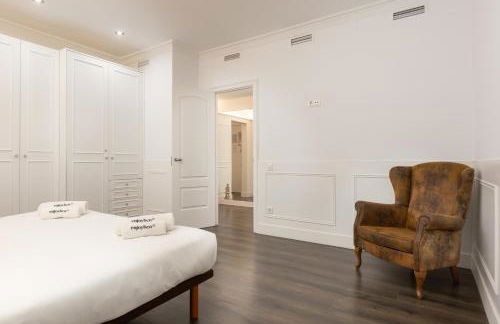 Enjoybcn Coliseum Apartments - Photo 18