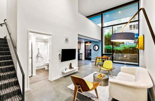 Posh Lofty Pad in Central Redmond - 92 Walkscore! - Foto 32