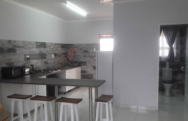 Little Sister's Self Catering - Photo 17